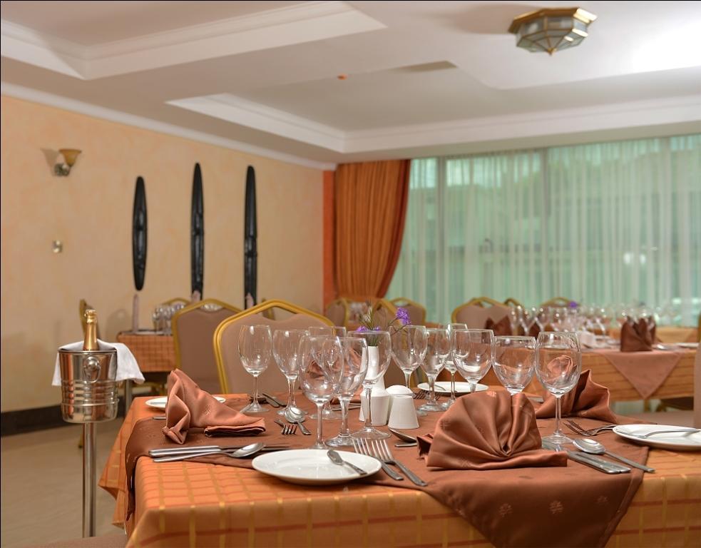Summerdale Inn Nairobi Bagian luar foto