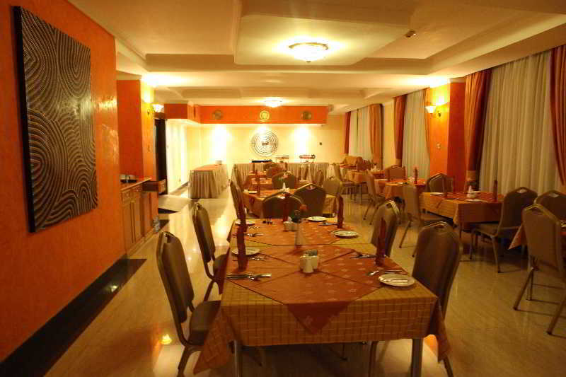 Summerdale Inn Nairobi Bagian luar foto